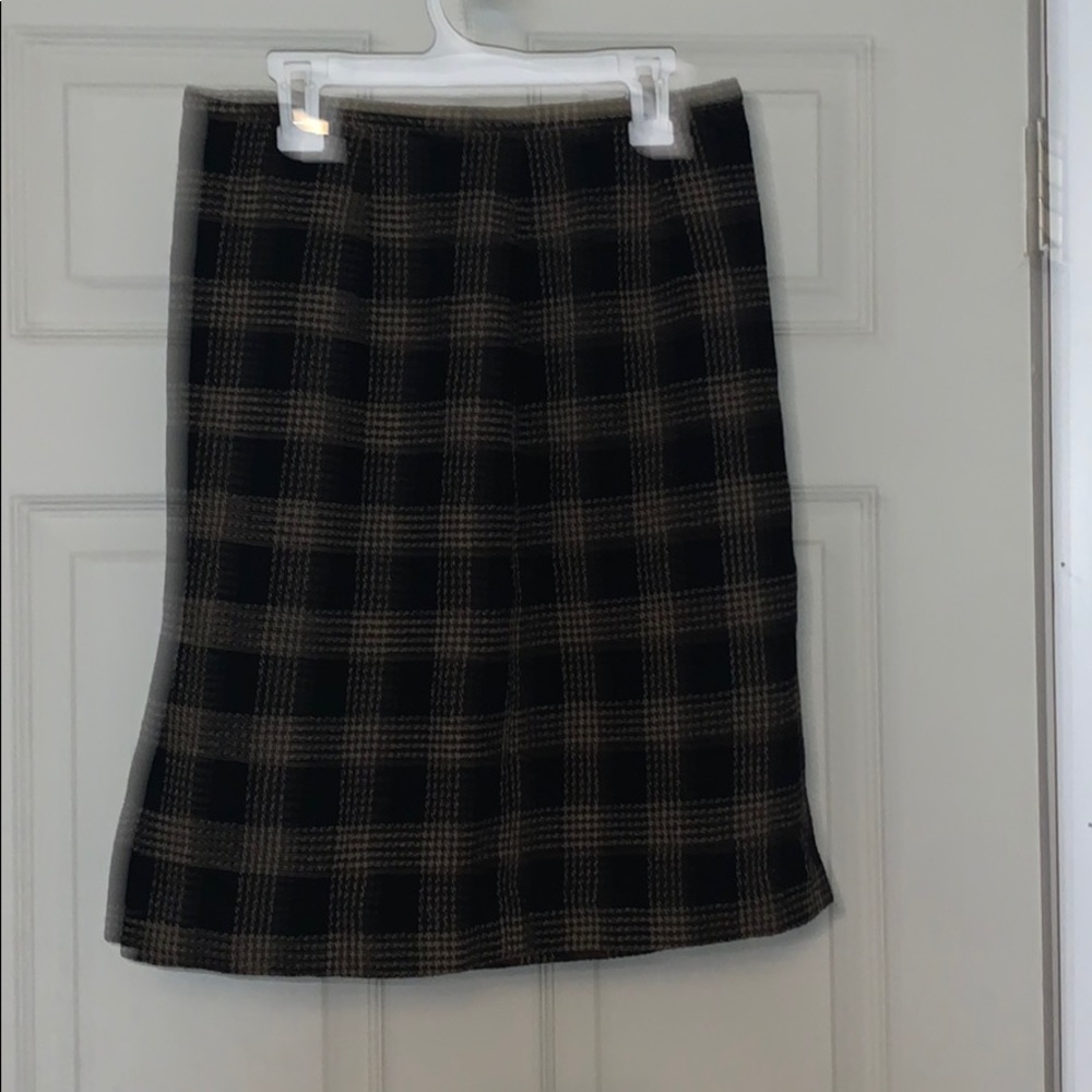 Black checkered skirt